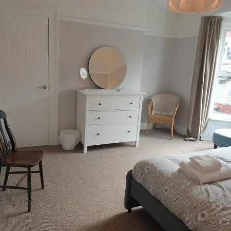 度假居 Sunset House - Townhouse Near The Sea Sleeps 8 *