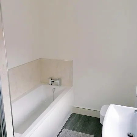Sunset House - Townhouse Near The Sea Sleeps 8 惠特比