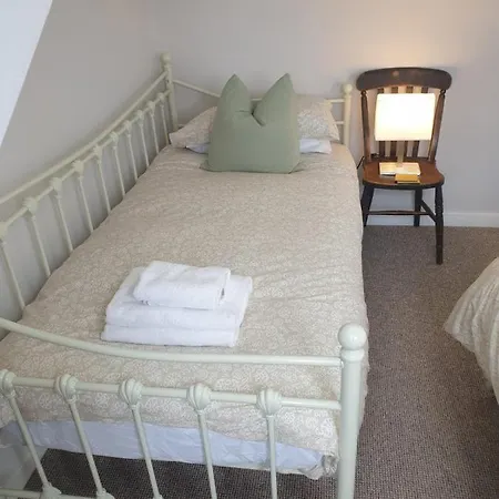 Sunset House - Townhouse Near The Sea Sleeps 8 *