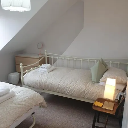 Sunset House - Townhouse Near The Sea Sleeps 8